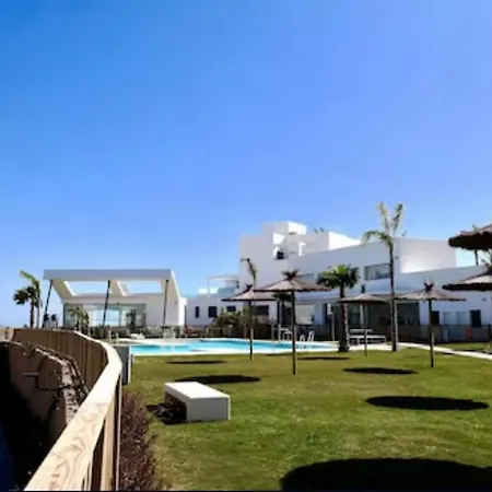 Casa Sol Y Mar By Selectionholidayrentals Appartement *