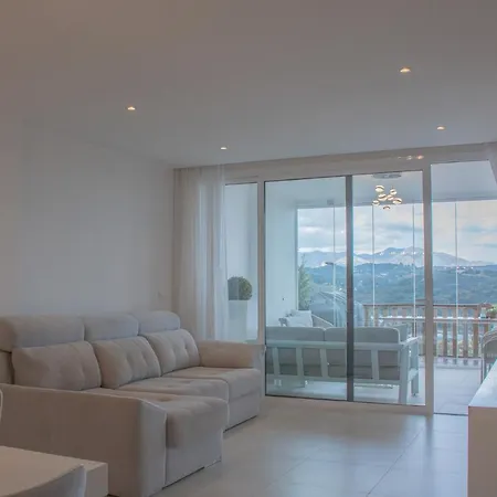 Casa Sol Y Mar By Selectionholidayrentals Appartement
